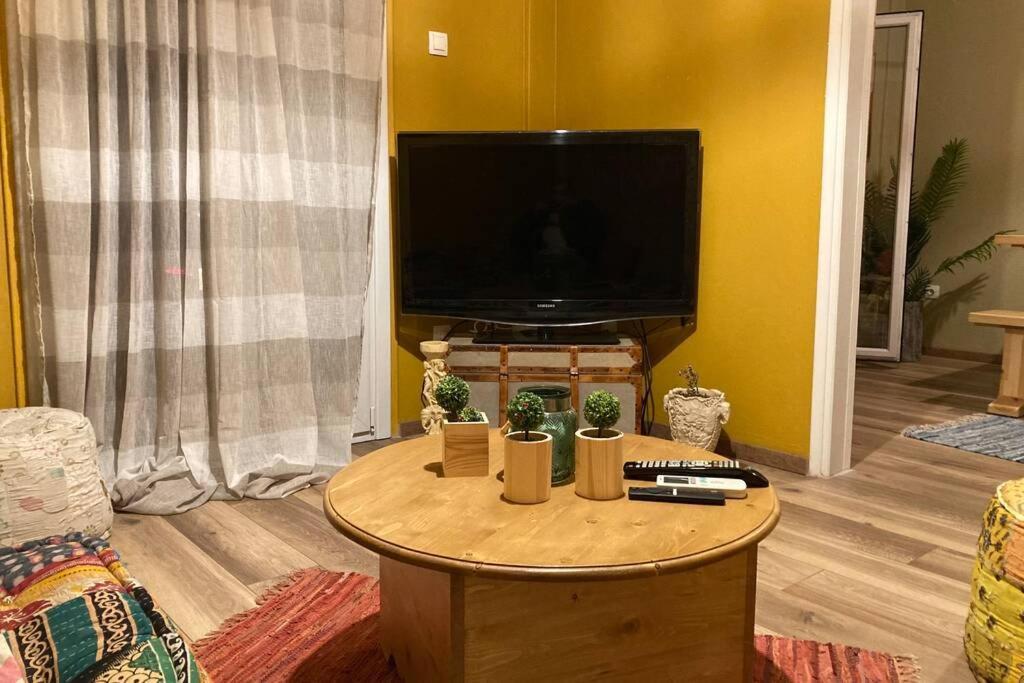 Bohemian Living Apartment เทสซาโลนิกิ ภายนอก รูปภาพ